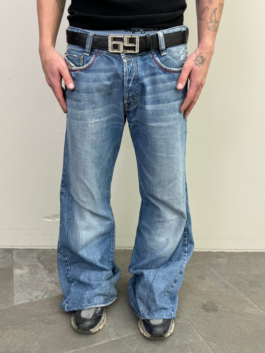 SATURDAY JEANS